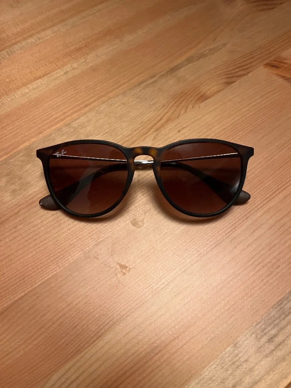 Ray Ban Erika in brown